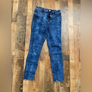American Eagle women’s jeans